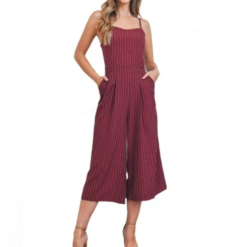 💗Adorable classy pinstripe Jumpsuit 💗